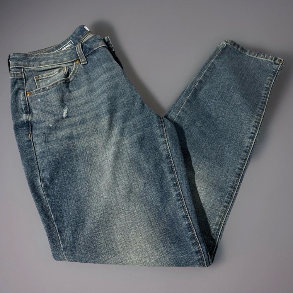 Somona Women's Skinny Distressed Blue Jeans Size 12P 32X30